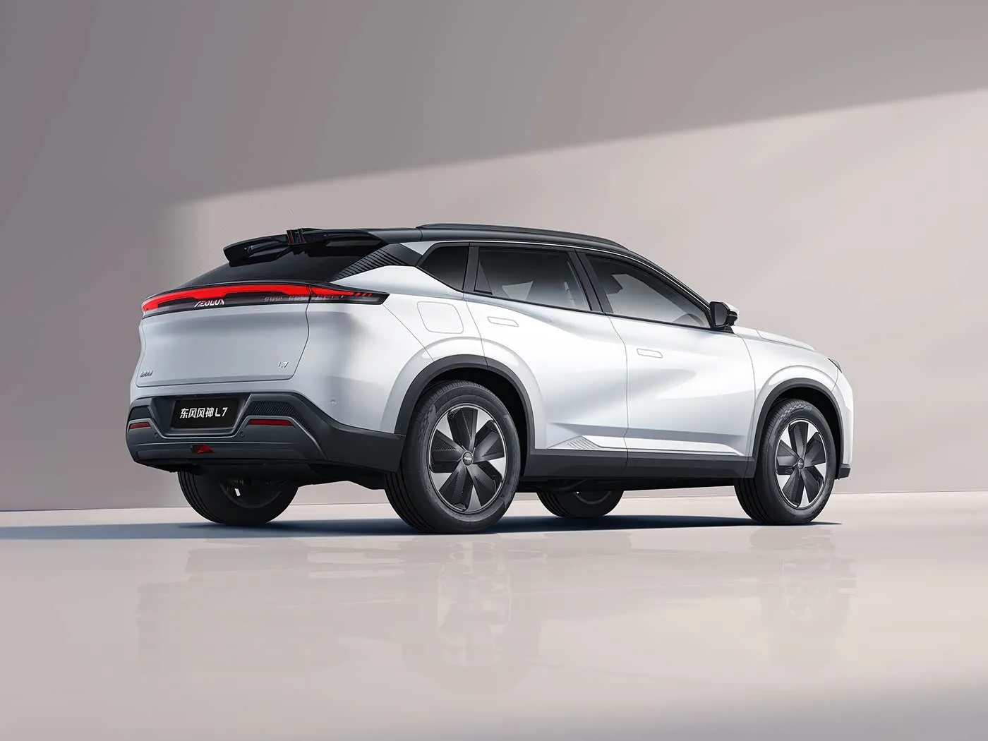 Dongfeng Aeolus L7: EV/PHEV SUV 5-sitplek Premium Touches leersitplekke Langafstand nuwe energievoertuig