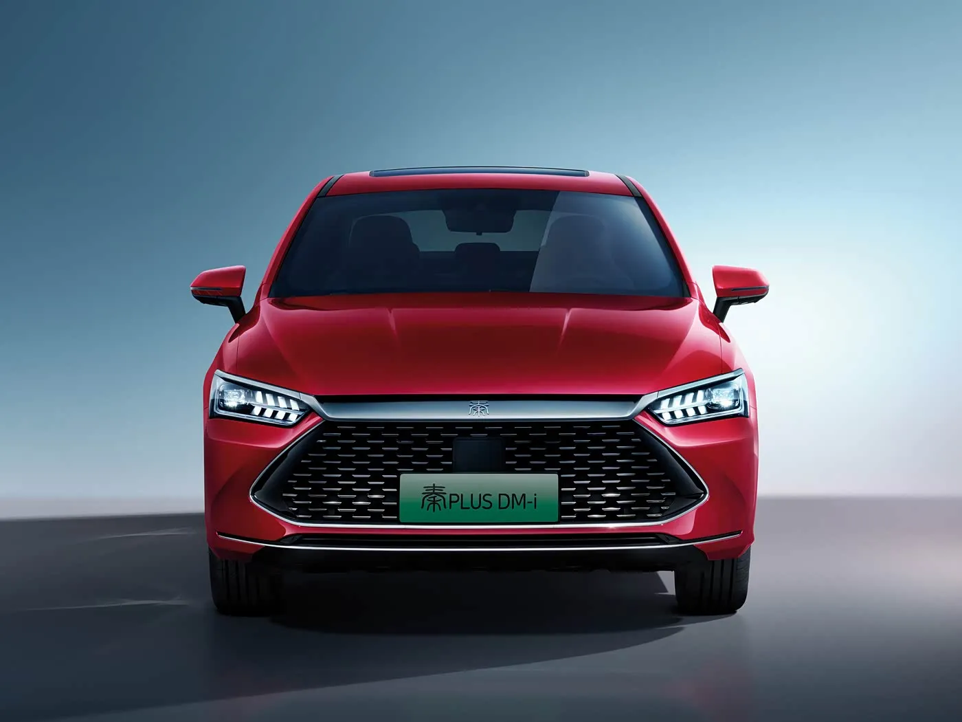 BYD Qing Plus Elektriese SUV Hibriede motormotor Nuwe energievoertuig Verbeterde EV-motor linkerstuur Sedan-geoptimaliseer vir soekenjin