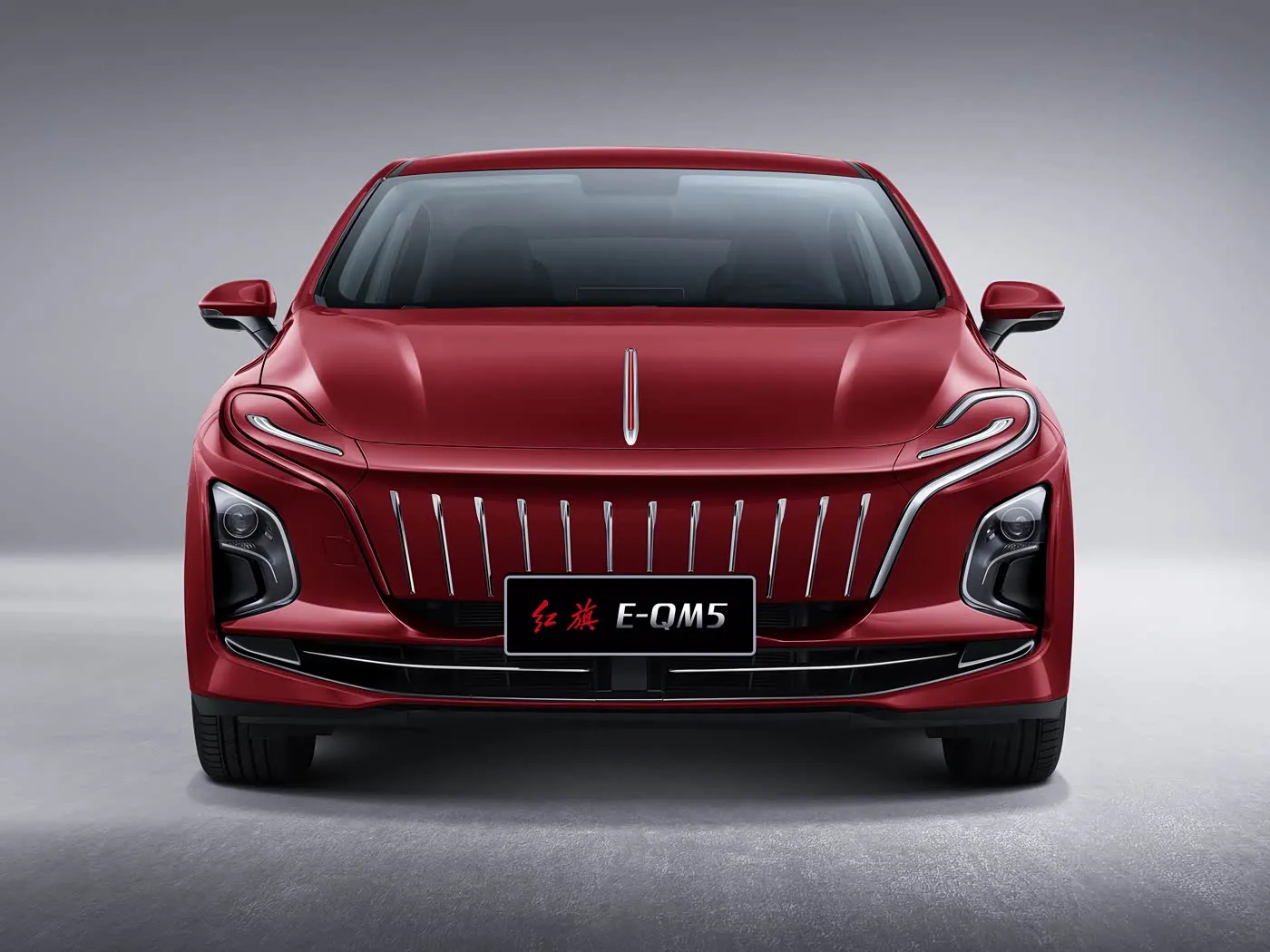 Hongqi E-QM5 Ruim EV Sedan Lang Asafstand Langafstand Suiwer elektriese nuwe energievoertuig