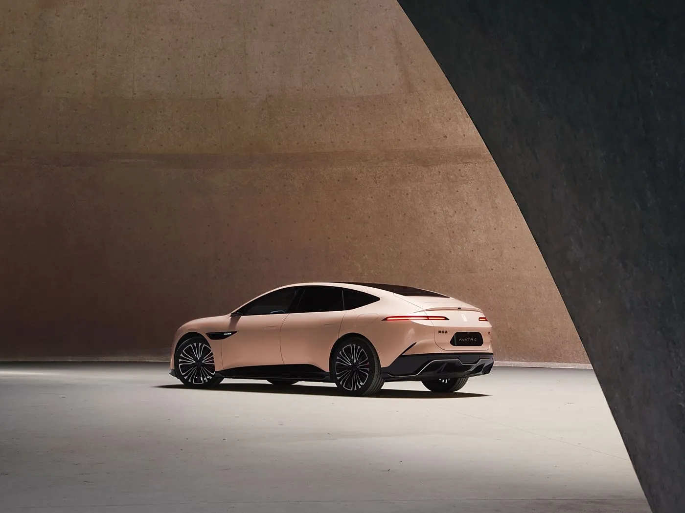 Avita 12 Royal Theatre Edition Elektriese SUV Luukse suiwer elektriese voertuig met ADS 3.0 vir premium bestuurservaring