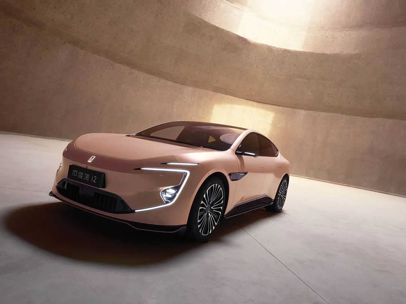 Avita 12 Royal Theatre Edition Elektriese SUV Luukse suiwer elektriese voertuig met ADS 3.0 vir premium bestuurservaring