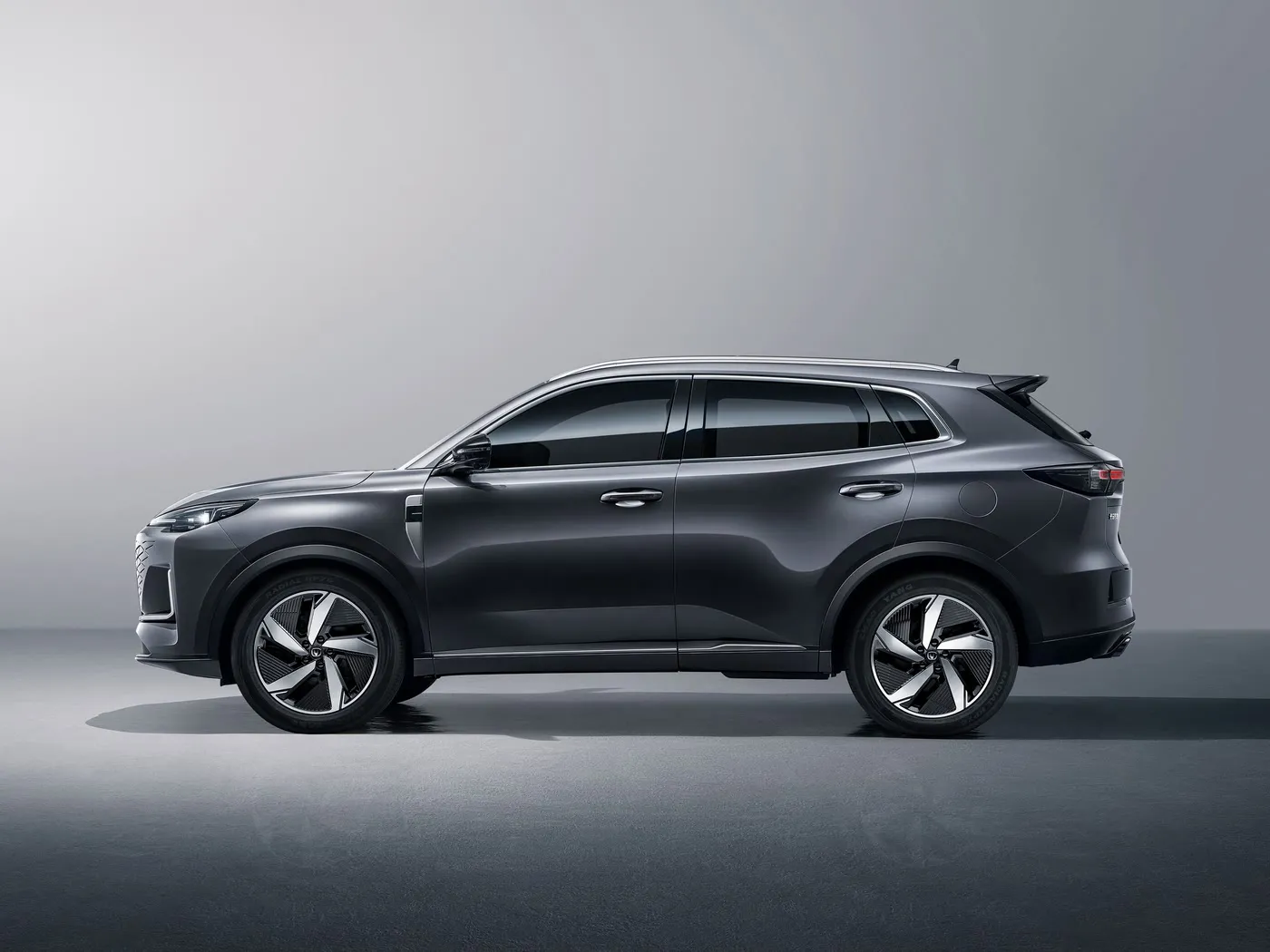 Changan CS55 PLUS Kompakte SUV 190 km/h Topspoed, 360° kamera, Dual-Zone AC & JBL Audio Premium Trims