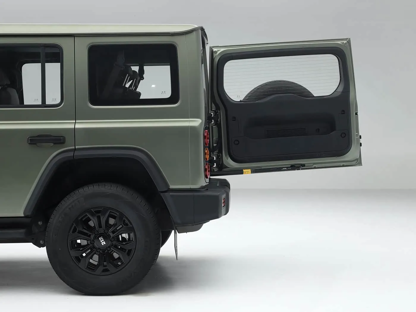 2025 BAIC 212 T01 Robuuste 4WD Kompakte SUV Petrol/Diesel 8AT & Leer Binne Verhitte Leer Stuurwiel Lang Asafstand