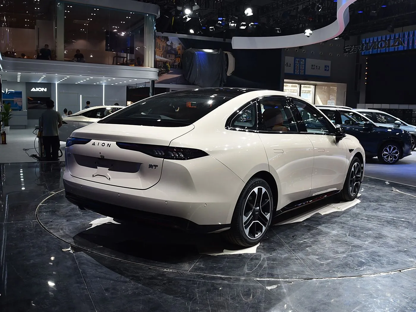 AION RT Elektriese SUV linkerhandstuur Hoëspoed EV outomatiese ratkas Hibriede Mini Vlak Sedan Nuwe Energie Voertuig vir Volwassenes