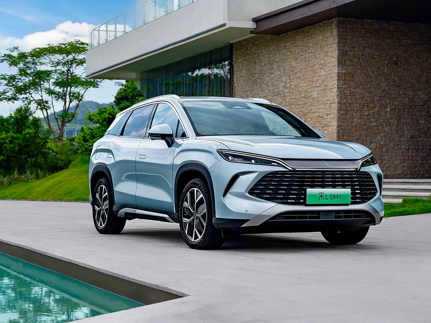 BYD Song L DM-i Kompakte PHEV SUV Langafstand, hoëspoed nuwe energievoertuig DiPilot 2.0 Verhitte sitplekke 360° Panoramiese kamera