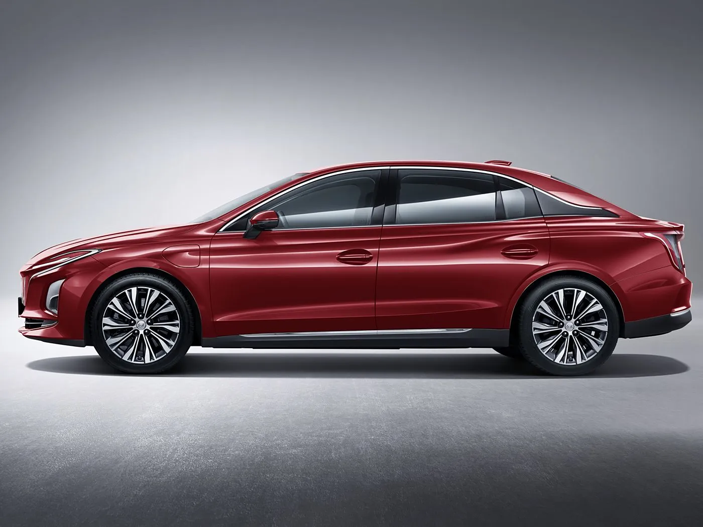 Hongqi E-QM5 Ruim EV Sedan Lang Asafstand Langafstand Suiwer elektriese nuwe energievoertuig