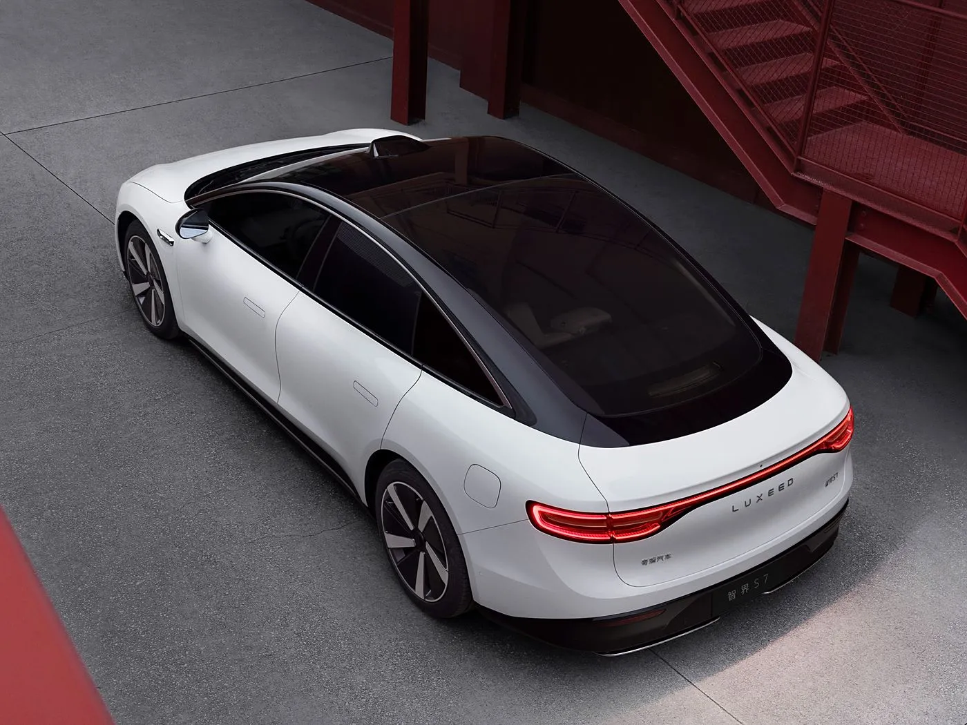 CHERY LUXEED S7 Exeed Luukse elektriese nuwe energievoertuig met RWD/AWD 4 deure en 5 sitplekke